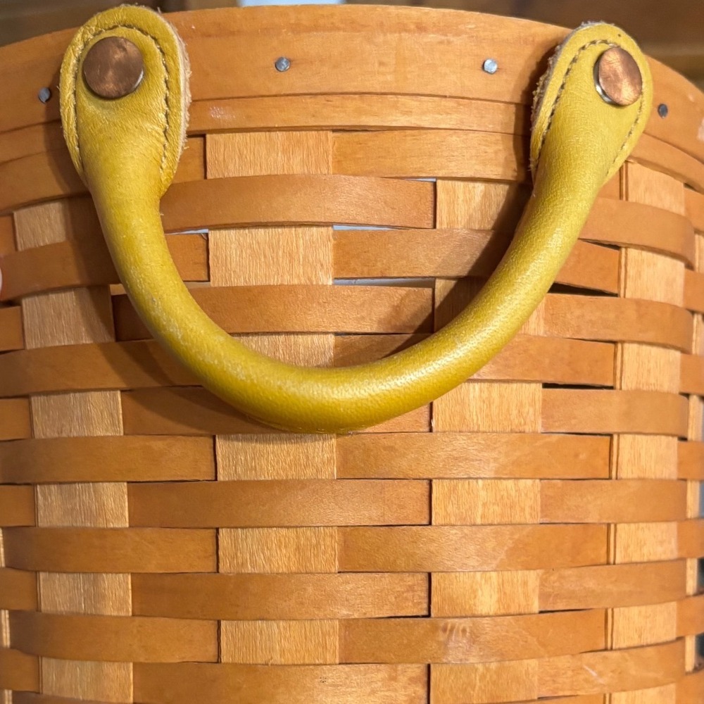 Longaberger 2001 Handwoven Tall Oval Basket Yellow Leather Handles USA 10.5x11" - Picture 2 of 13